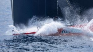 Read more about the article Rolex Sydney Hobart comes down to two in epic finish