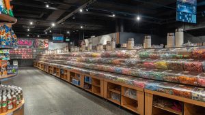 Read more about the article Tom’s Confectionery Warehouse at Highpoint Shopping Centre in Melbourne awarded Guinness World Record for largest pick ‘n’ mix aisle